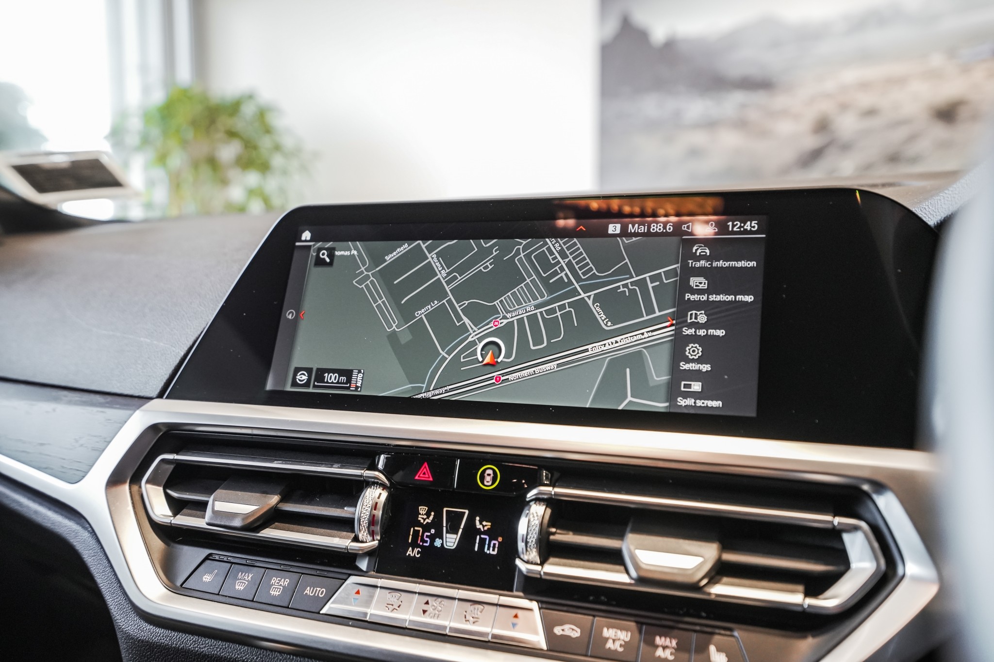 BMW 320i Sedan M-Sport +Comfort +Plus