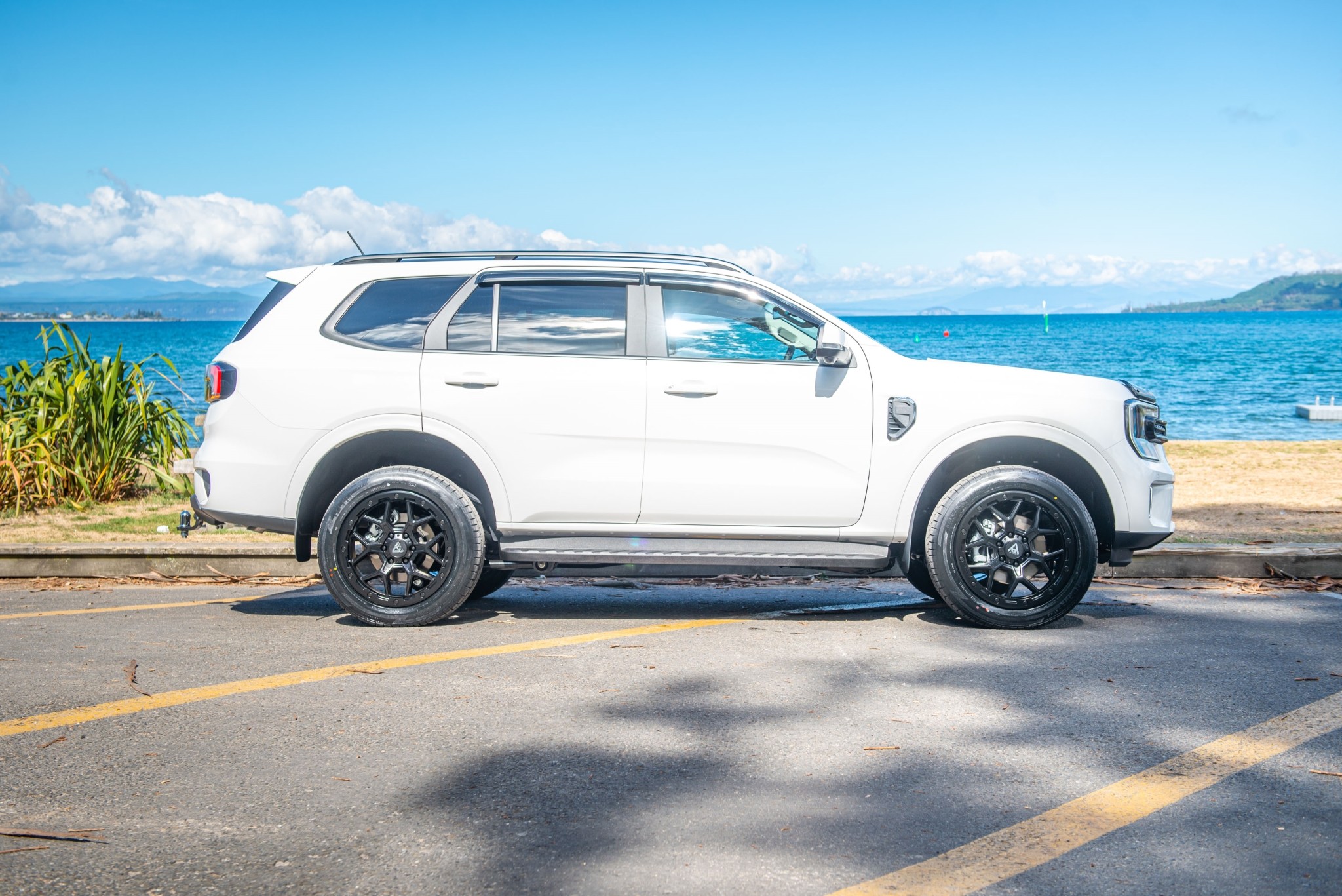 2025 Ford Everest Trend 2.0D/4WD/10AT