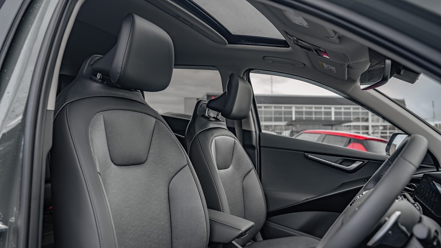 2025 Kia Niro 8