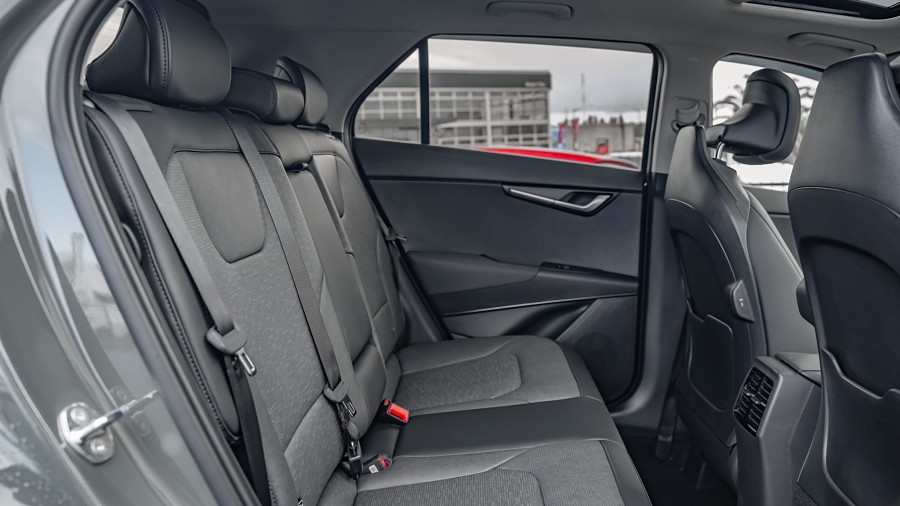 2025 Kia Niro 16
