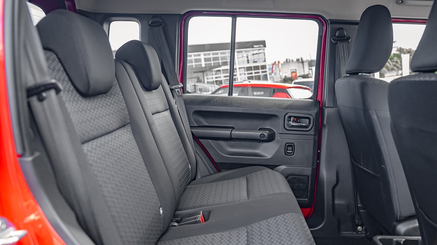 2024 Suzuki Jimny 16