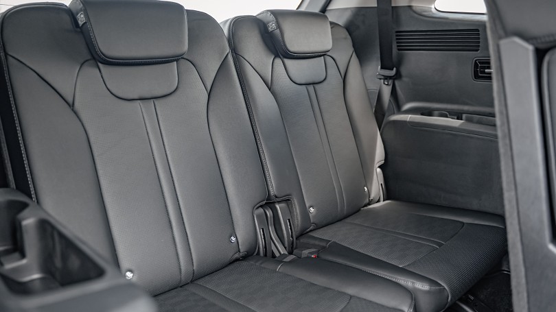 2025 Kia Sorento 17