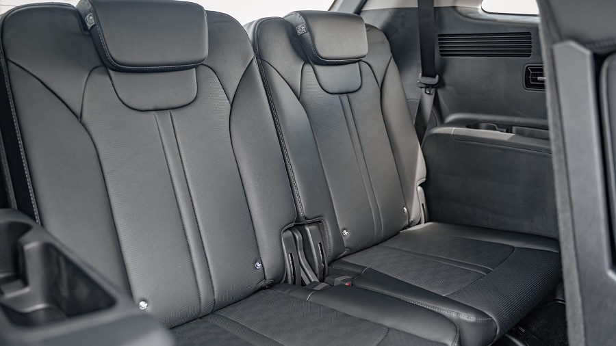 2025 Kia Sorento 17