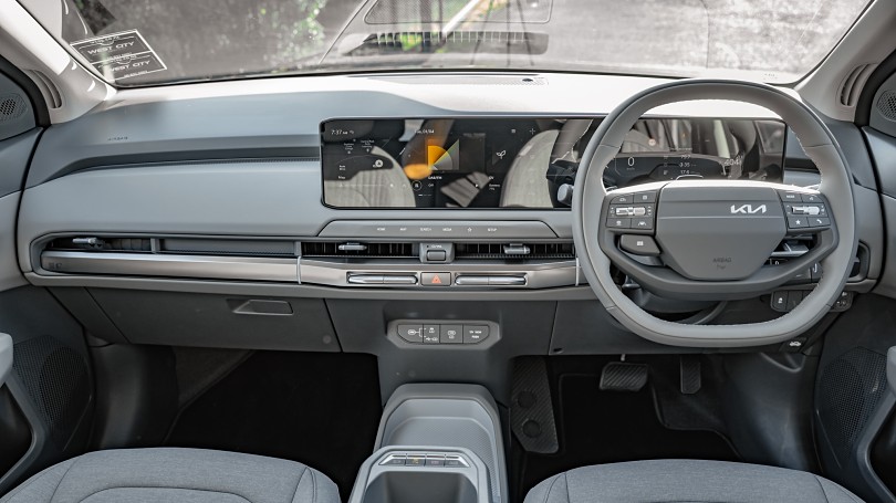 2025 Kia EV3 10