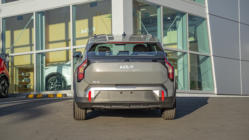 2025 Kia EV3 4