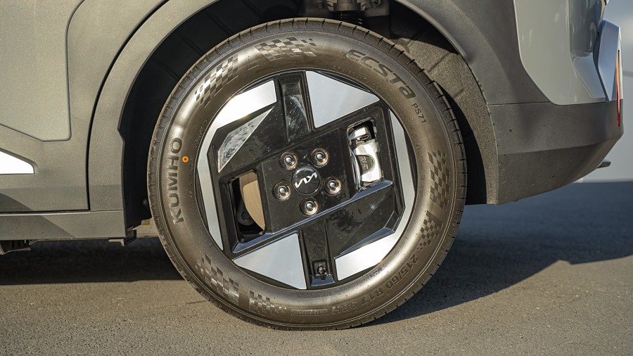2025 Kia EV3 7