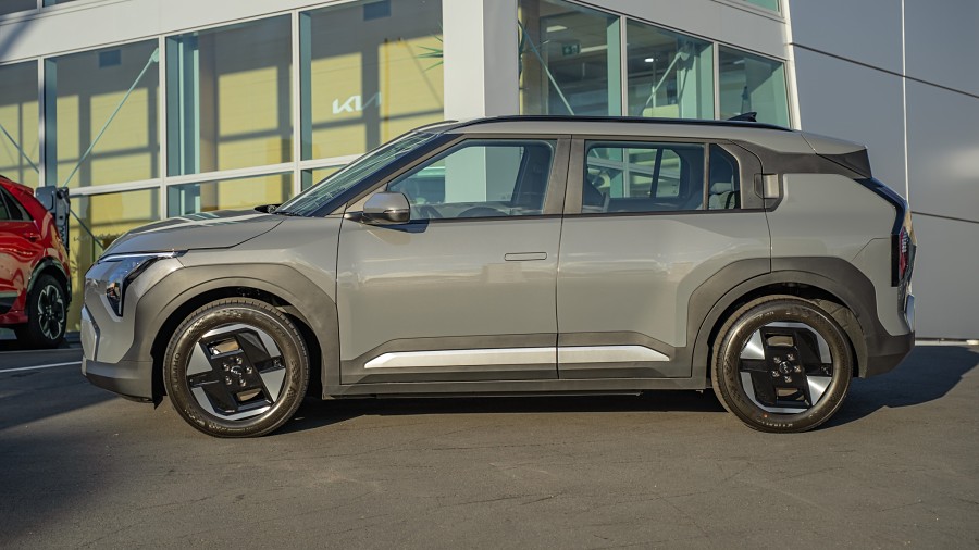 2025 Kia EV3 5