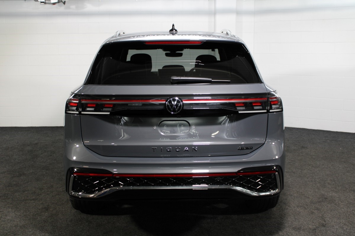 Volkswagen Tiguan R-LINE AWD