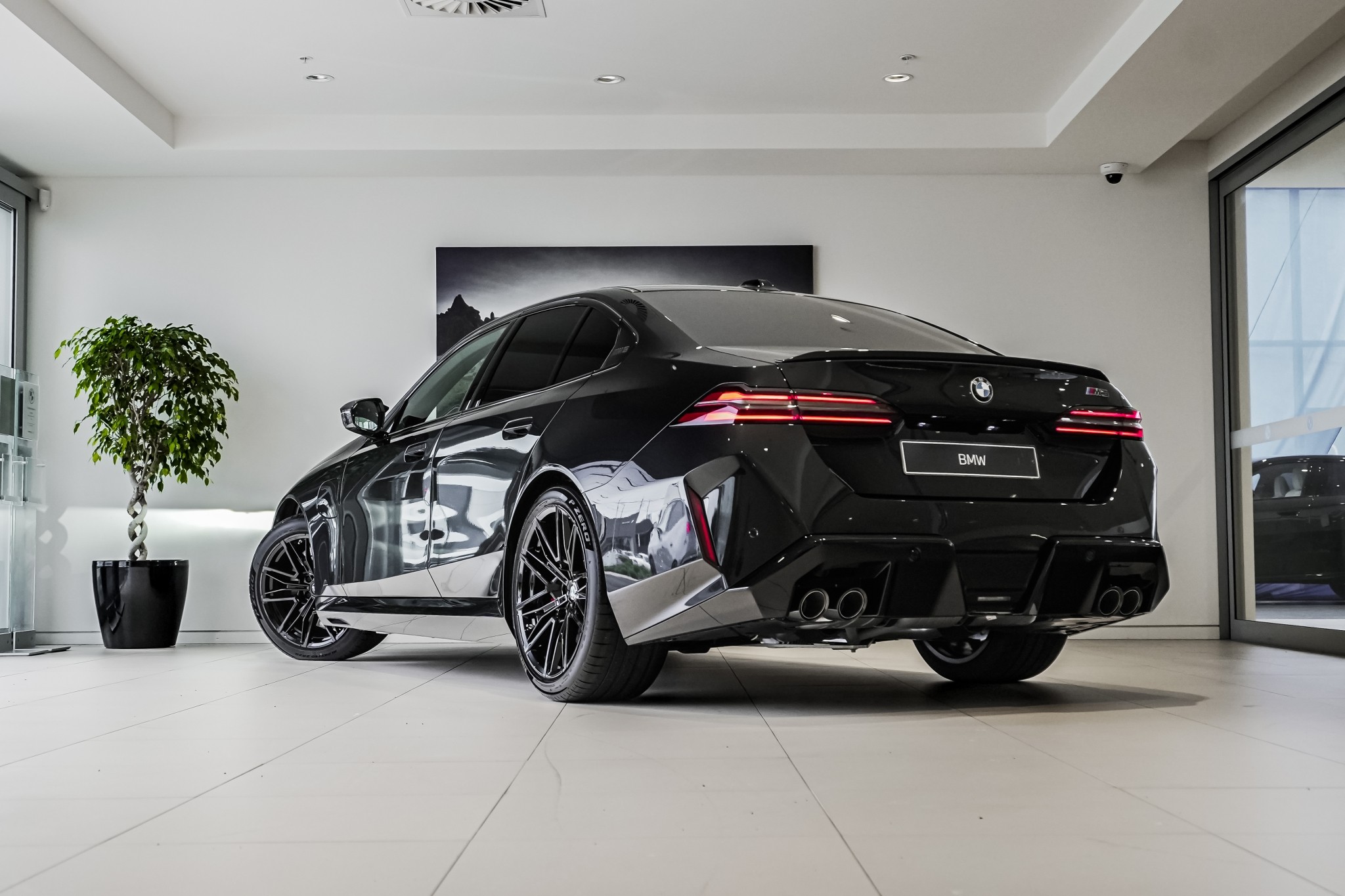 BMW M5 Sedan