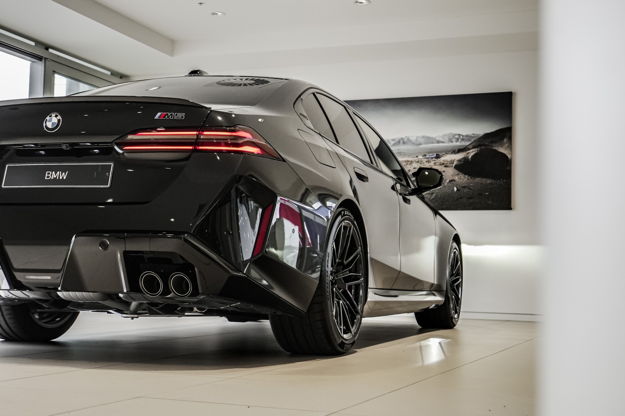 BMW M5 Sedan