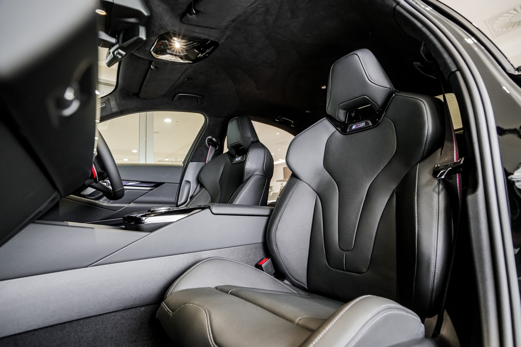 BMW M5 Sedan