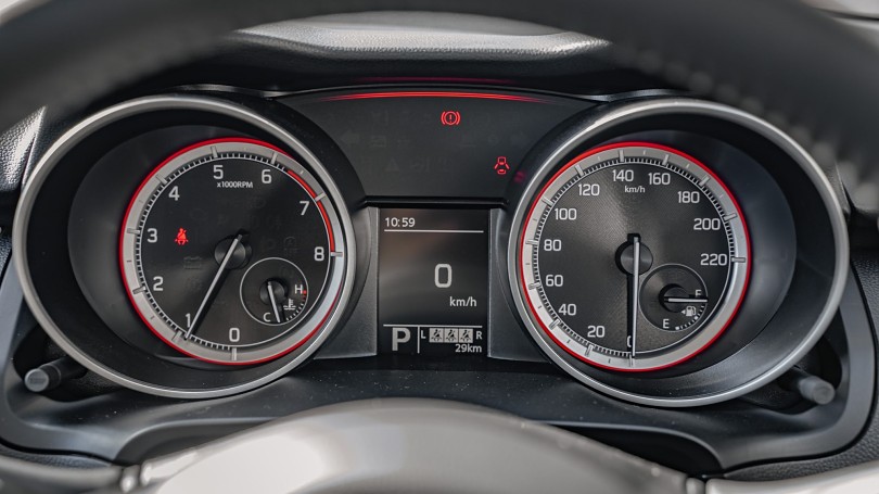 2025 Suzuki Swift 12