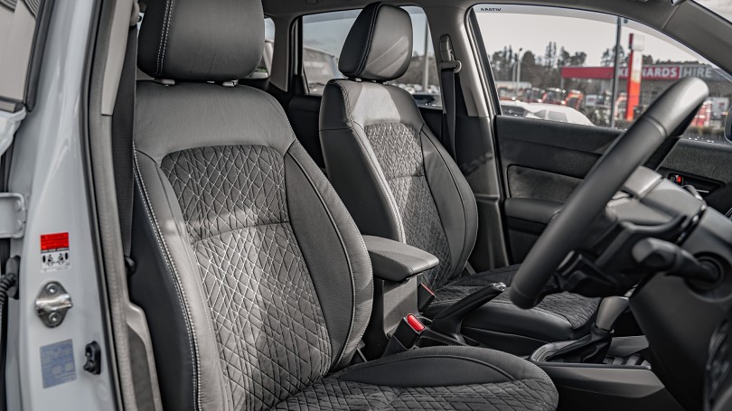 2025 Suzuki Vitara 8