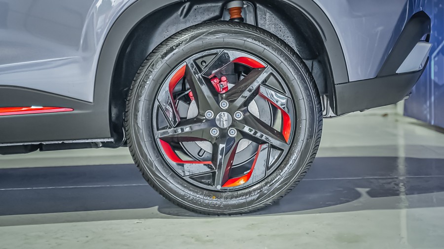 2025 OMODA C5 7