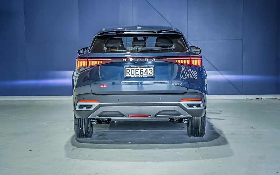 2025 OMODA C5 4