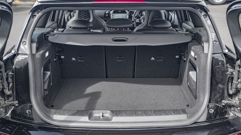 2021 MINI Clubman 18