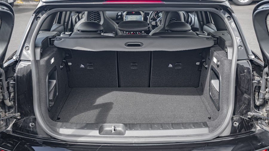 2021 MINI Clubman 18