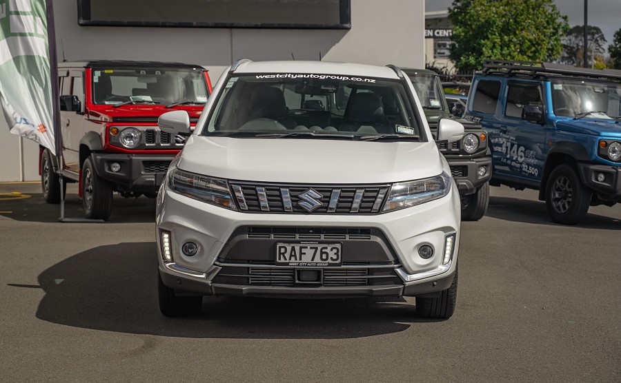 2025 Suzuki Vitara 3