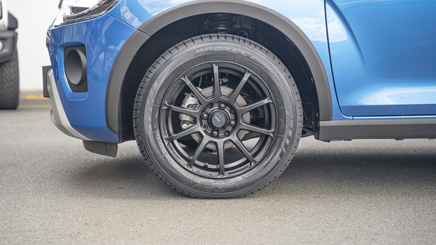 2025 Suzuki Ignis 6
