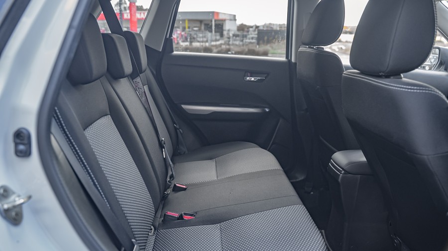 2022 Suzuki Vitara 16