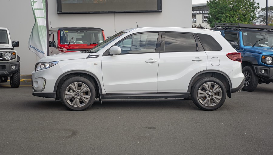 2022 Suzuki Vitara 5