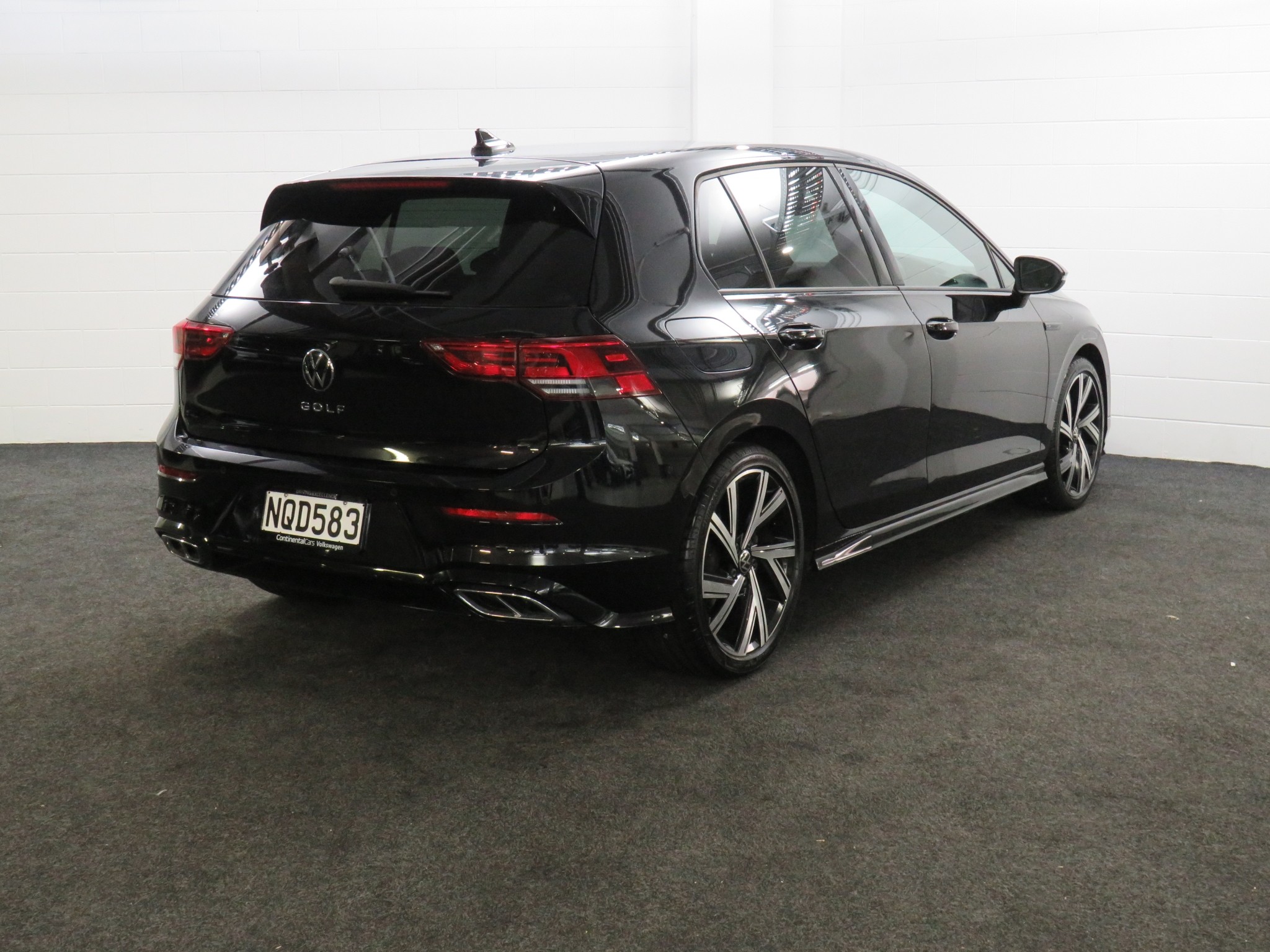 Volkswagen Golf TSI R-LINE