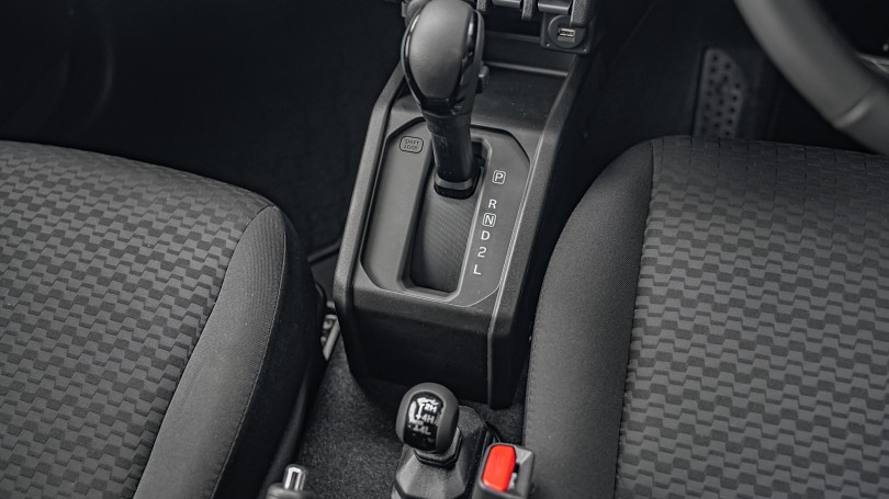 2025 Suzuki Jimny 17