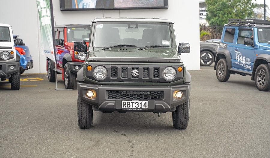 2025 Suzuki Jimny 3