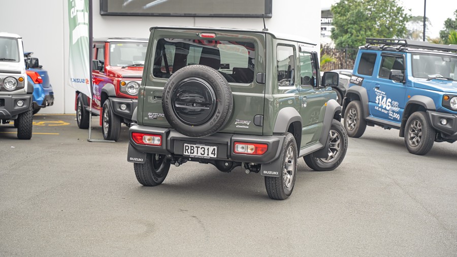 2025 Suzuki Jimny 2