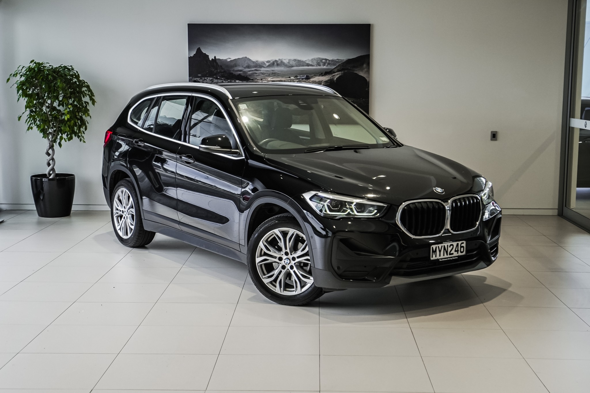 BMW X1 S18i 1.5Pt/7At