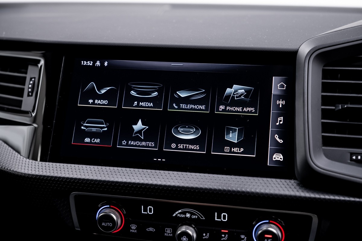 Audi A1 30 TFSI ADVANCED