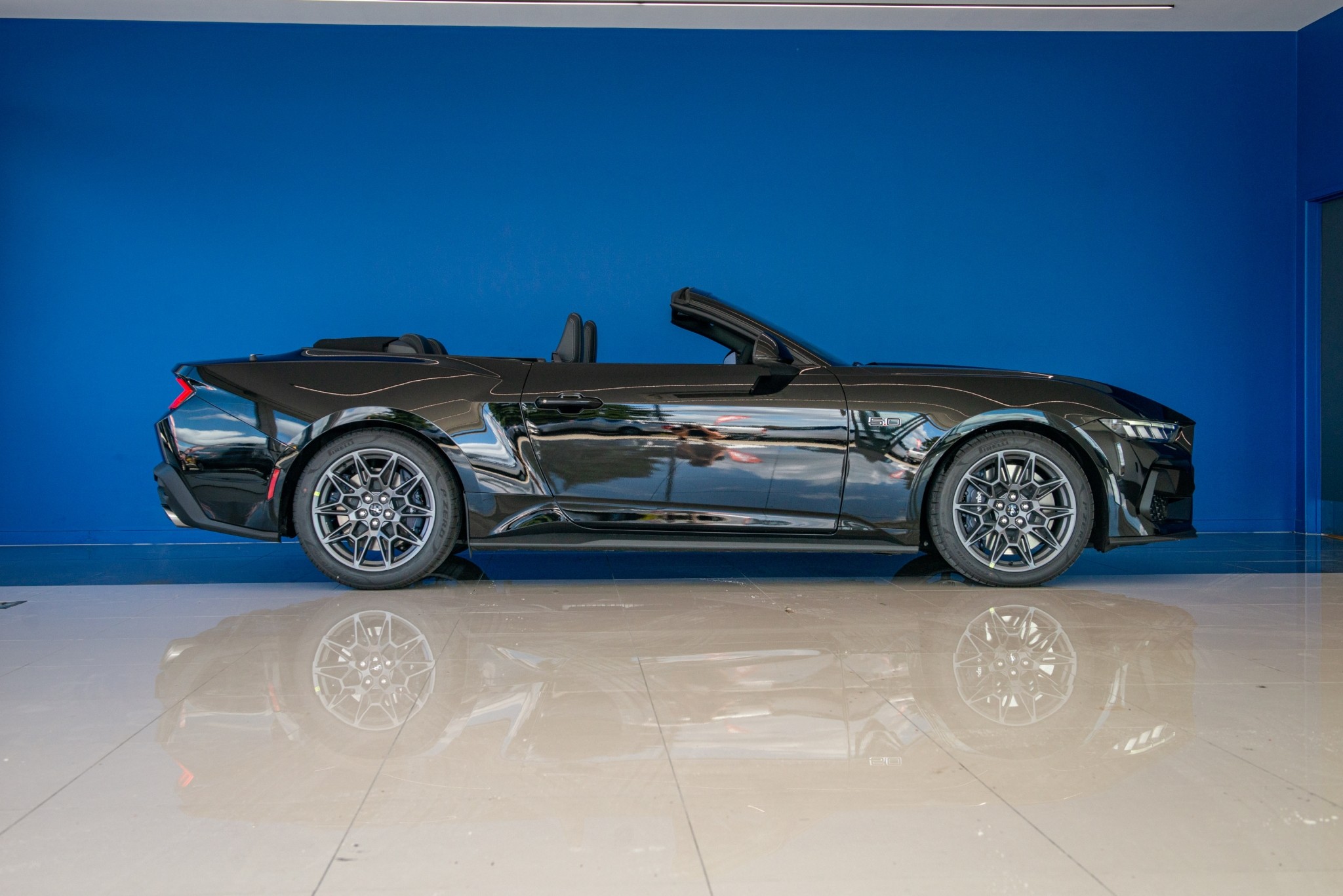 2025 Ford Mustang 5.0L Convertible At