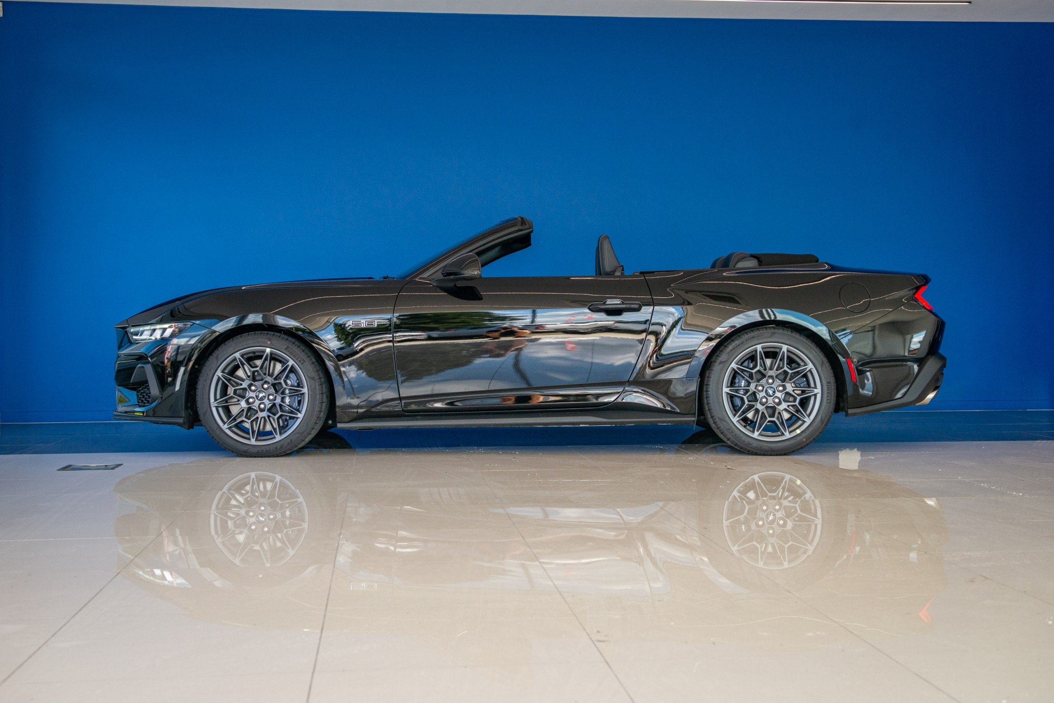 2025 Ford Mustang 5.0L Convertible At