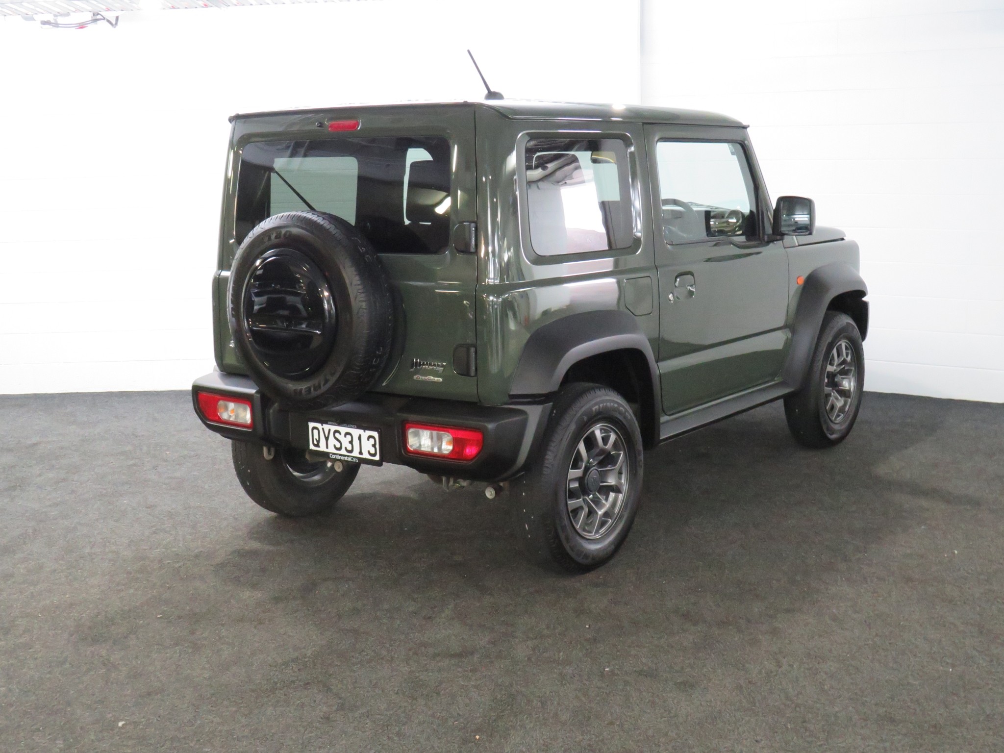 Suzuki Jimny SIERRA 1.5P 4WD