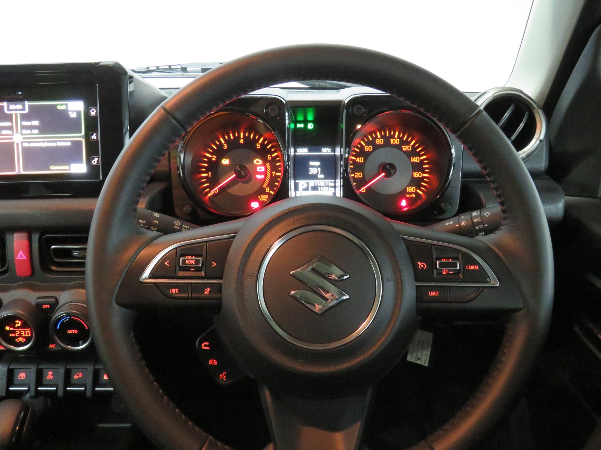 Suzuki Jimny SIERRA 1.5P 4WD