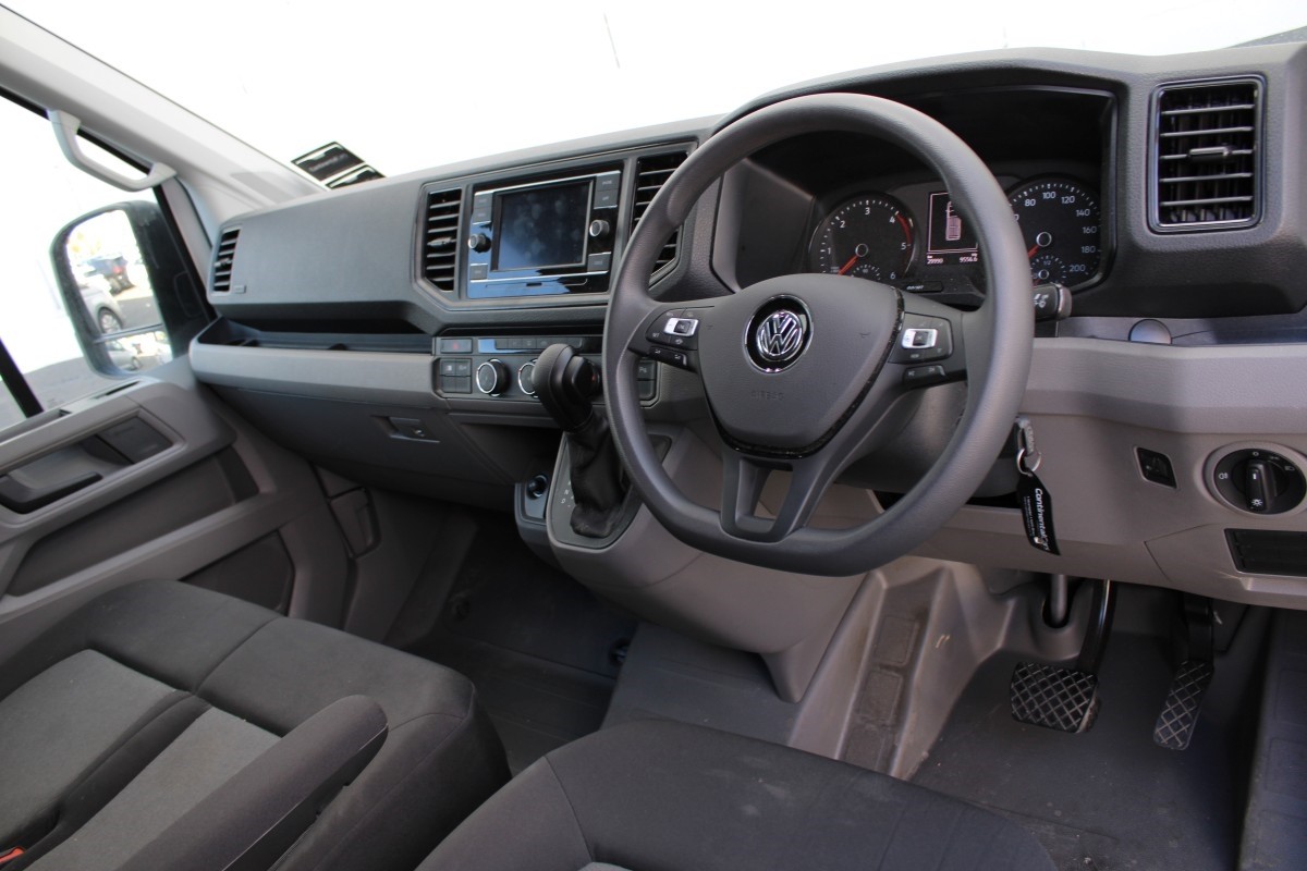 Volkswagen Crafter 30 RUNNER FWD AUTO