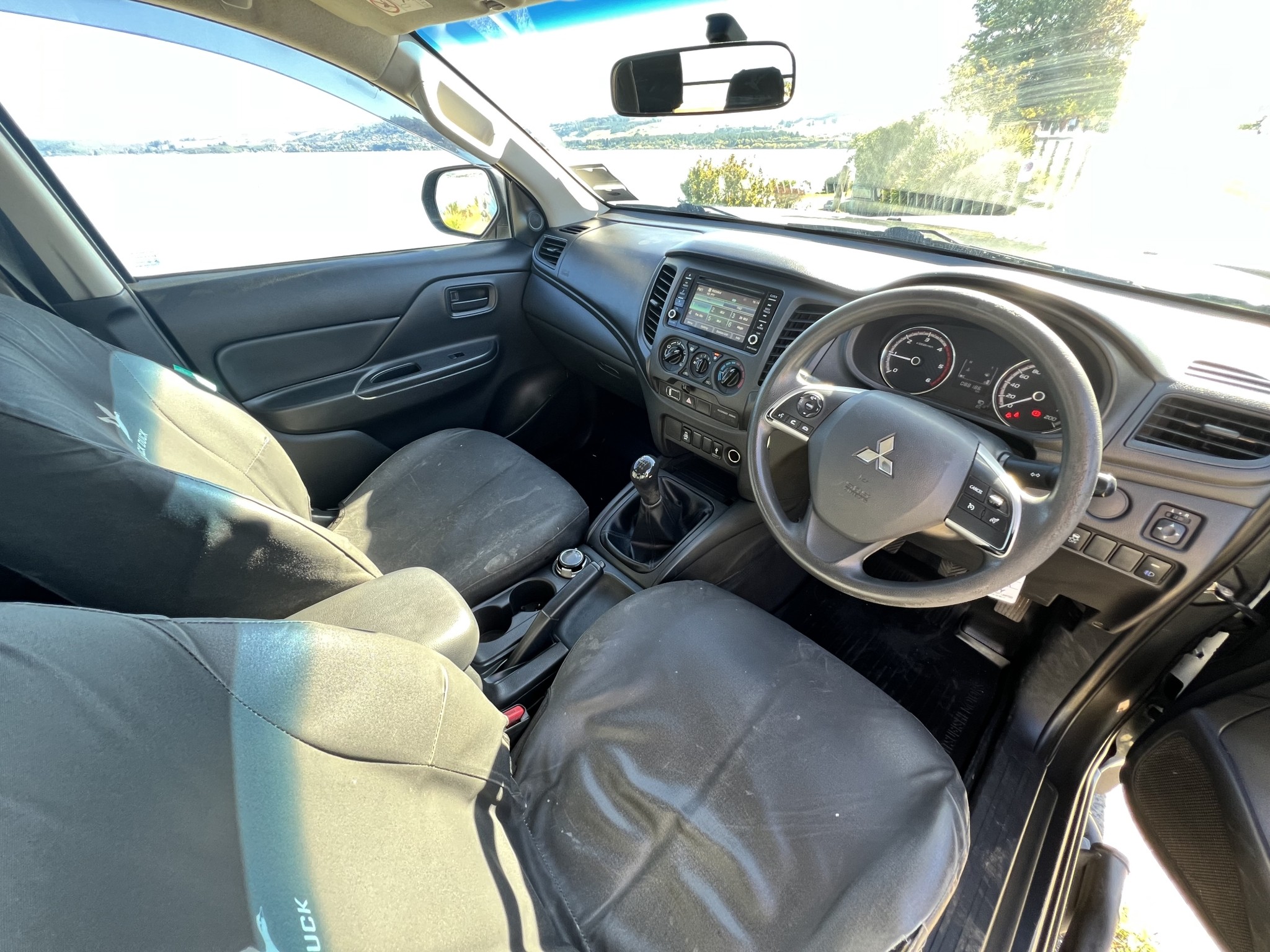 2019 Mitsubishi Triton DC C GLX 4WD 6MT 2.4
