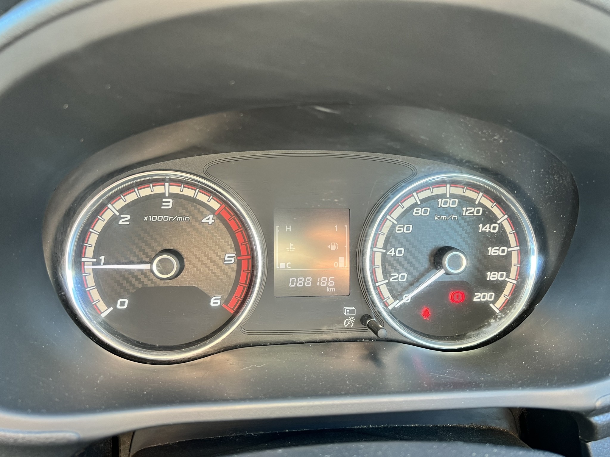 2019 Mitsubishi Triton DC C GLX 4WD 6MT 2.4