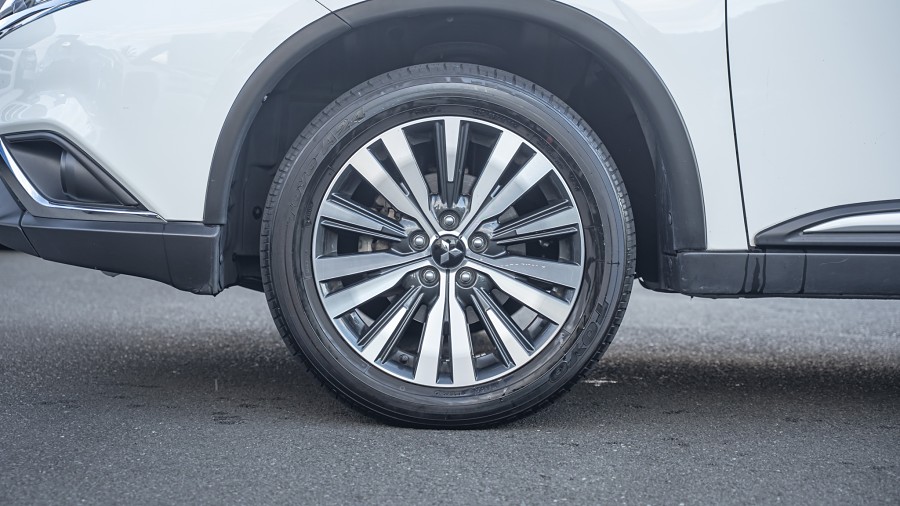 2022 Mitsubishi Outlander 6
