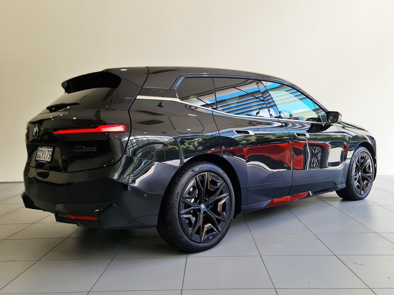 BMW iX M60