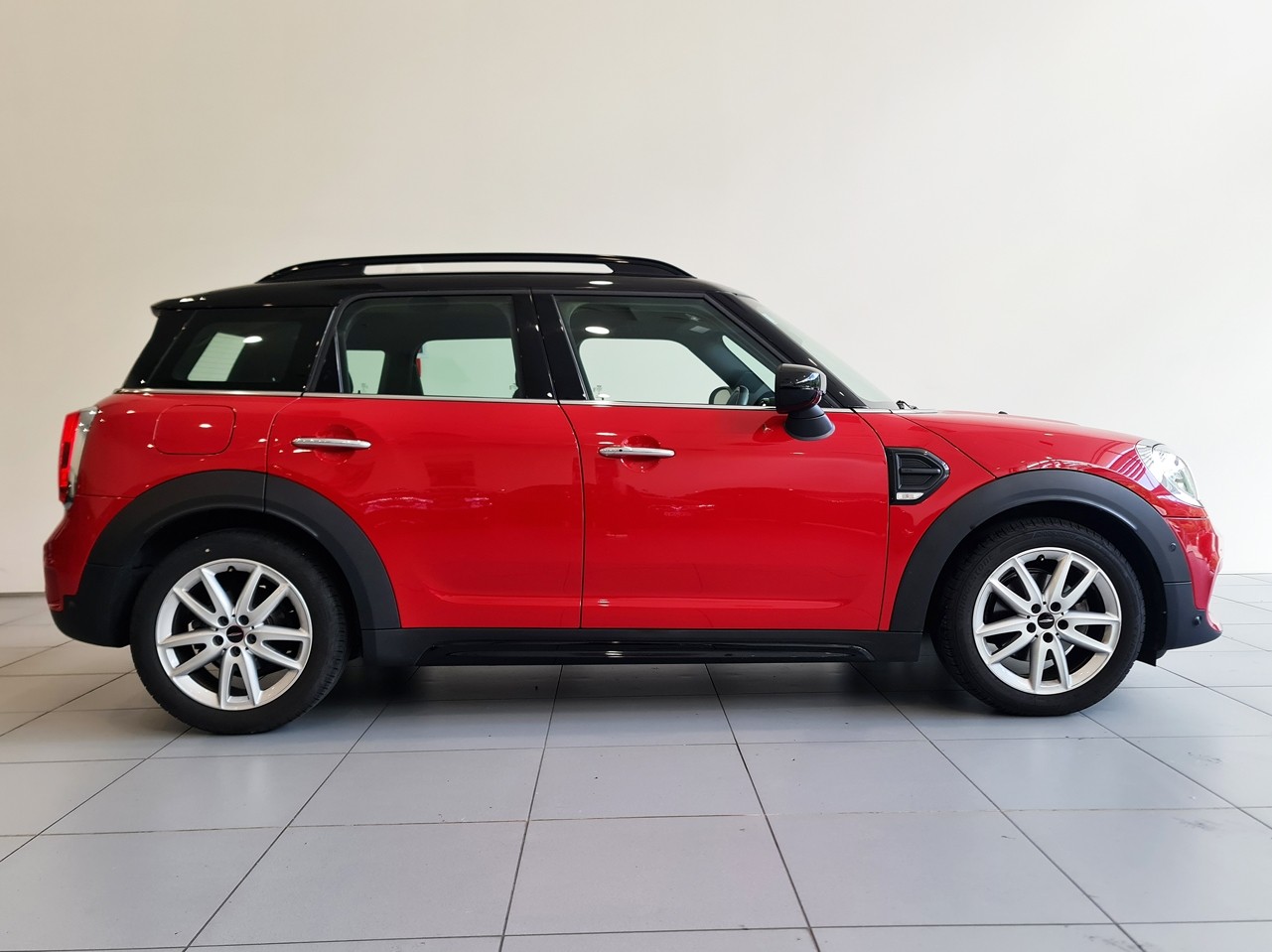MINI Countryman Cooper Stafford Edition