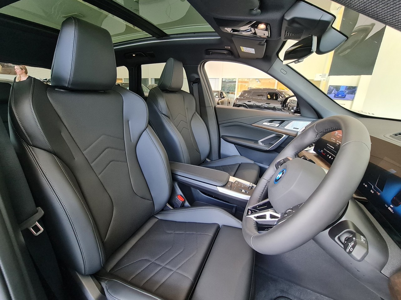BMW iX1 xDrive30
