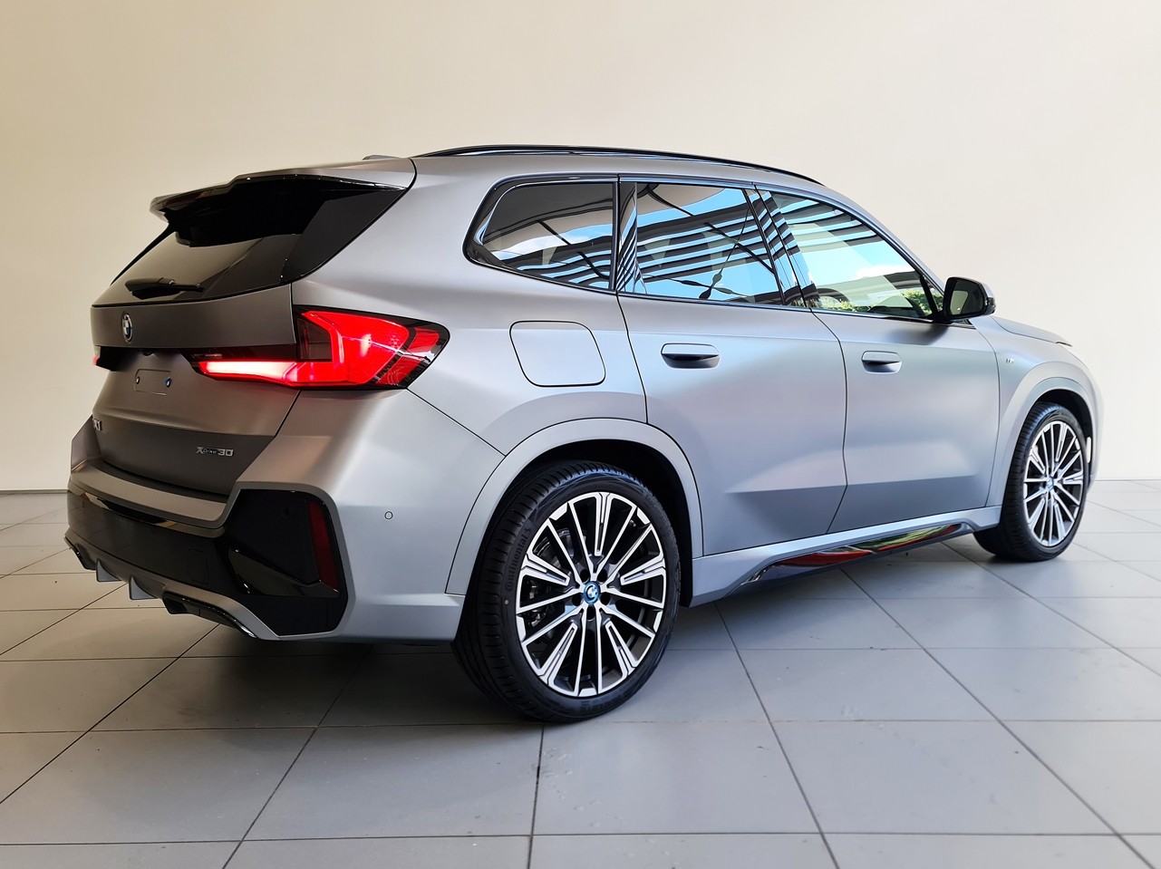 BMW iX1 xDrive30
