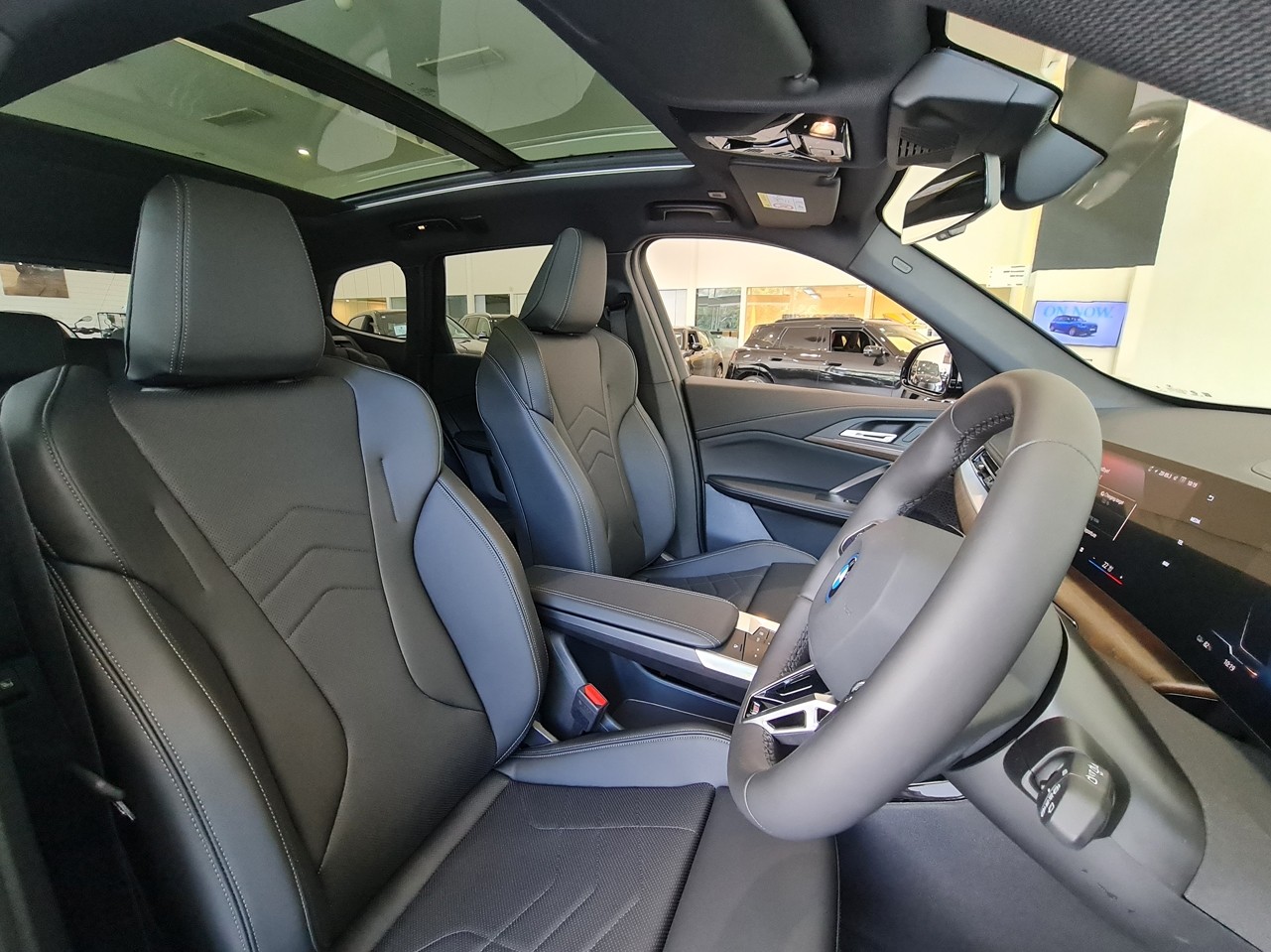 BMW iX1 xDrive30