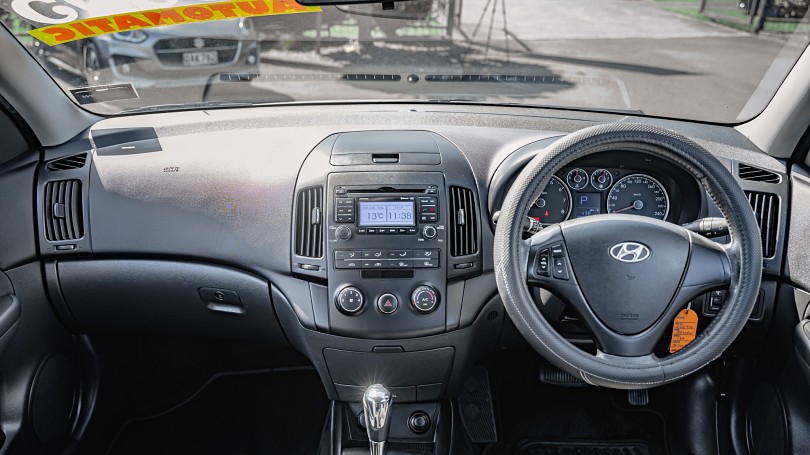 2012 Hyundai i30 10