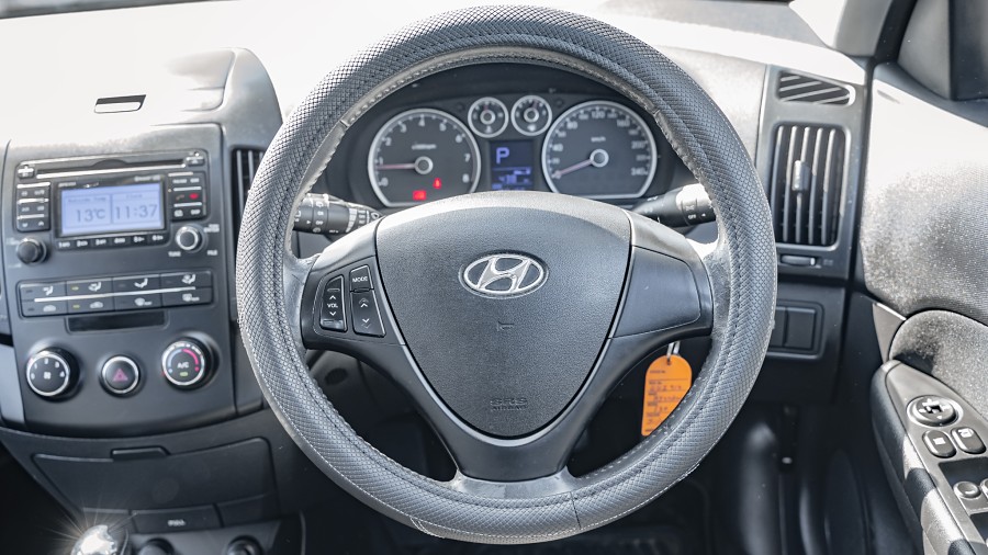2012 Hyundai i30 11