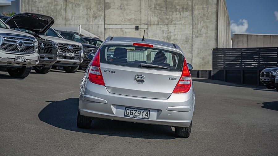 2012 Hyundai i30 4