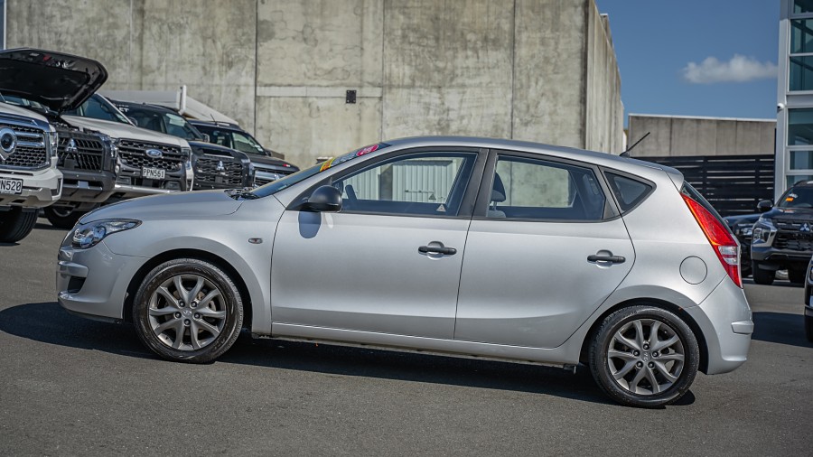2012 Hyundai i30 5
