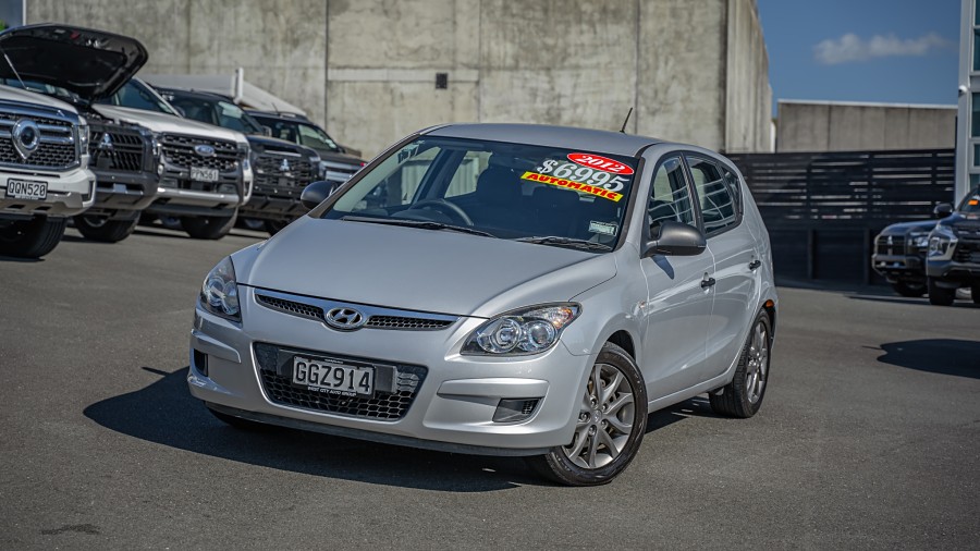 2012 Hyundai i30 1