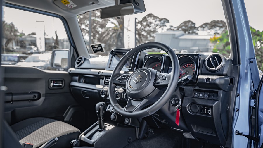 2024 Suzuki Jimny 9